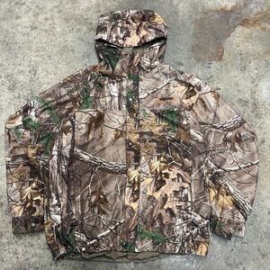 Realtree Camo Jacket Men’s Large Warm Comfortable Streetwear Outdoor Sports